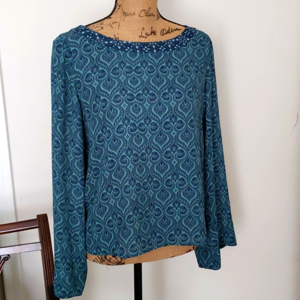 Finn & Grace Blouse, Size S.